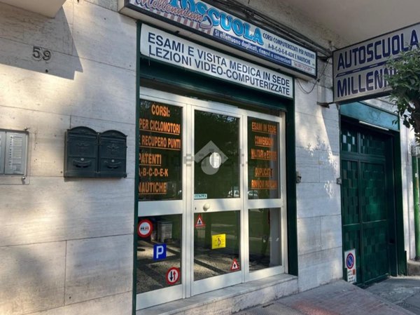 locale commerciale in affitto a Casoria