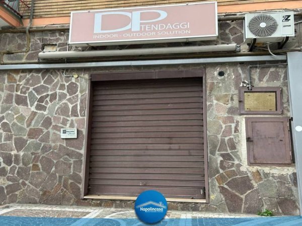negozio in affitto a Casoria