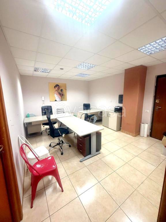 ufficio in affitto a Casoria