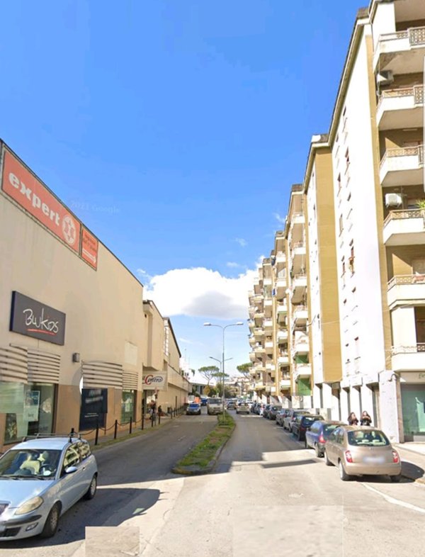 negozio in affitto a Casoria