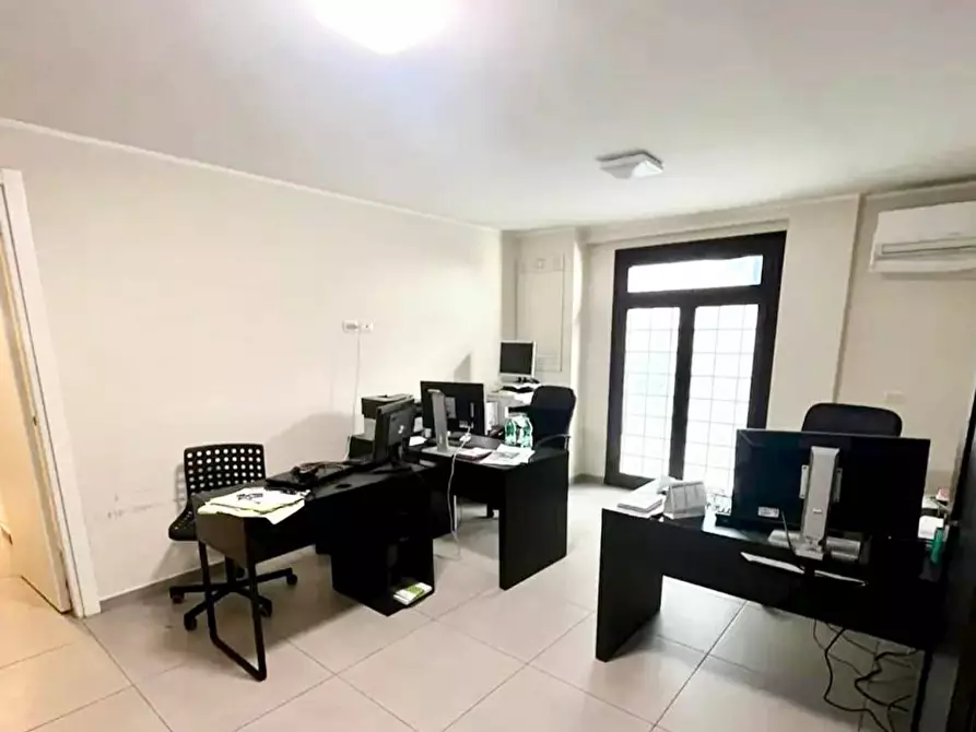 ufficio in affitto a Casoria