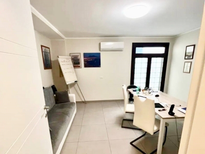 ufficio in affitto a Casoria