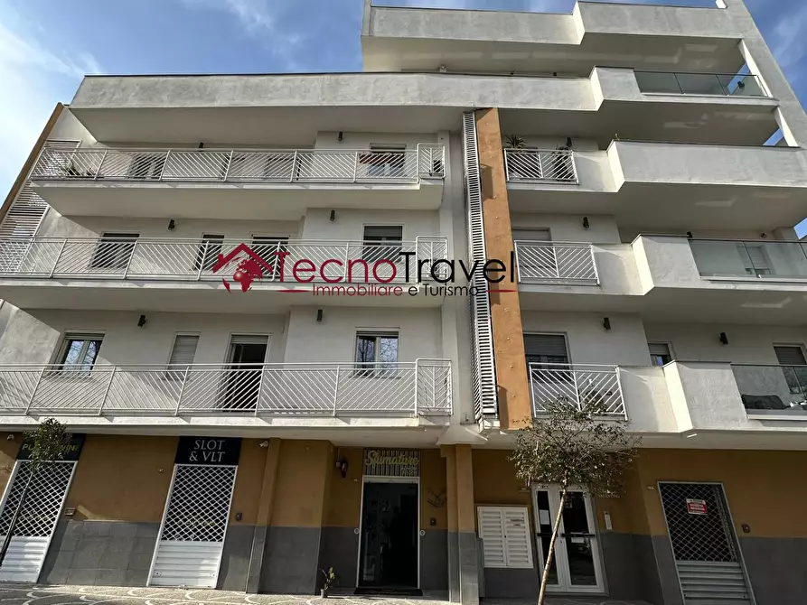 negozio in affitto a Casoria