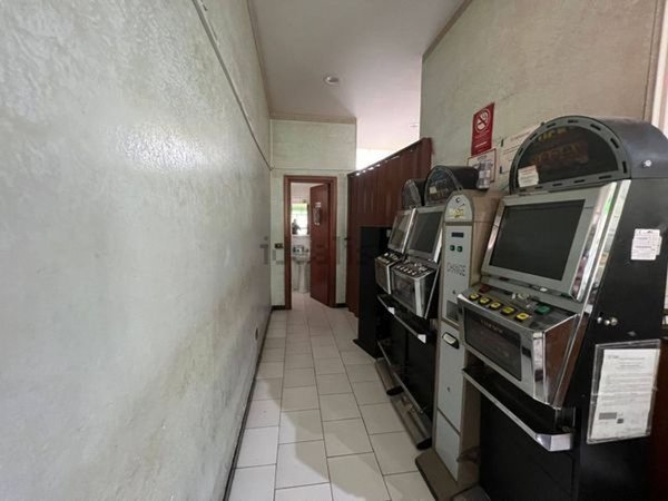 locale commerciale in affitto a Casoria