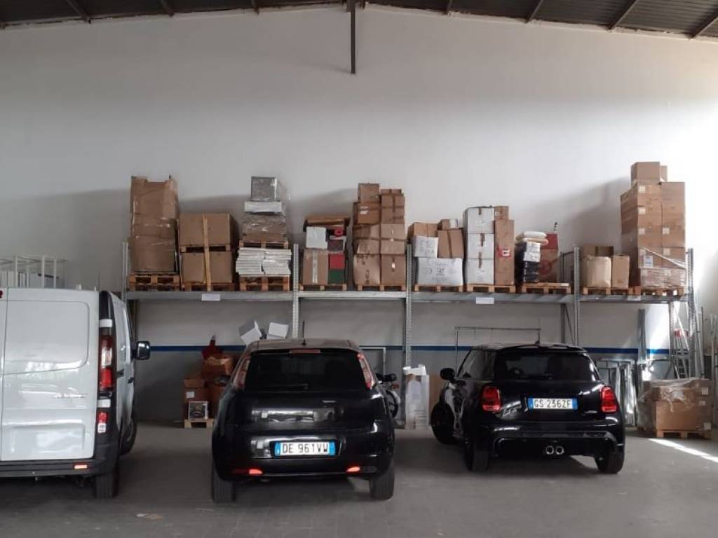 capannone in affitto a Casoria