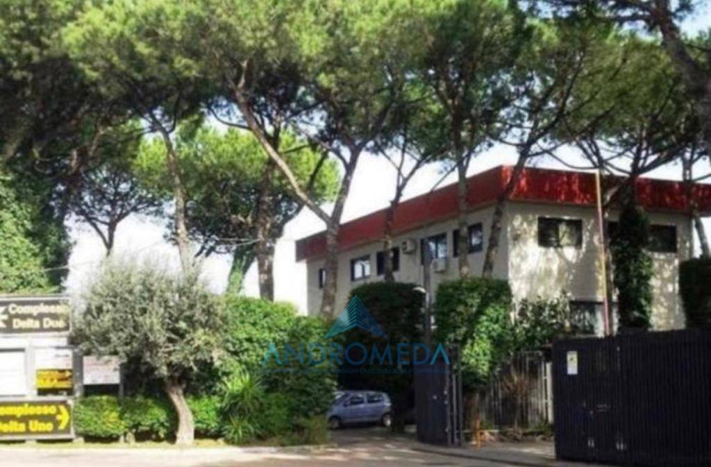 negozio in affitto a Casoria