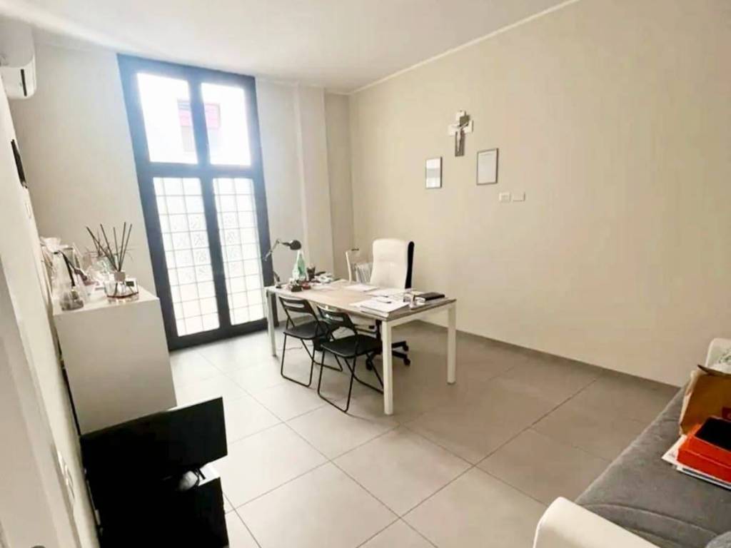 ufficio in affitto a Casoria