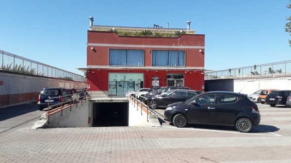 negozio in affitto a Casoria