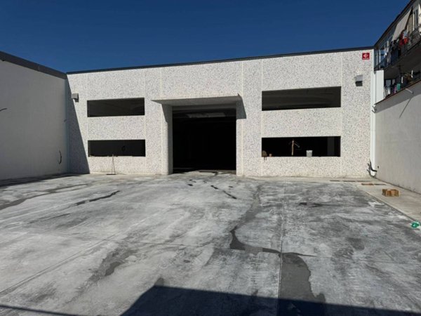 negozio in affitto a Casoria