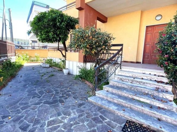 ufficio in affitto a Casoria