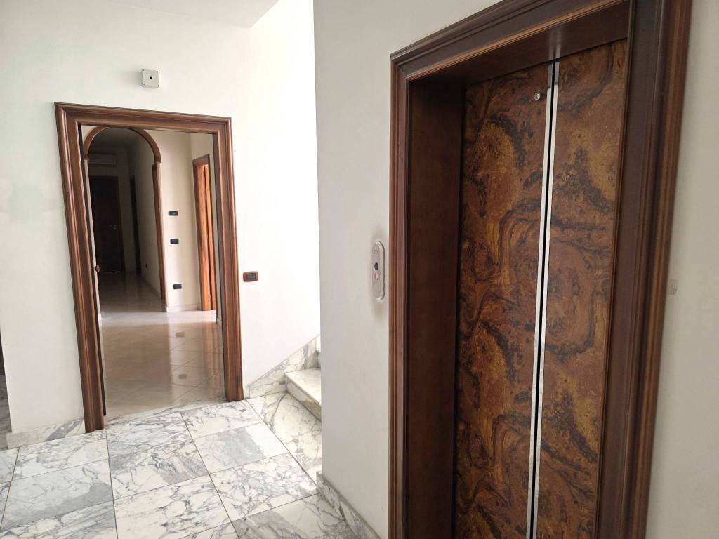 ufficio in affitto a Casoria
