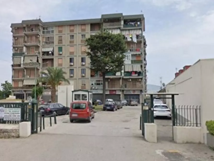 locale commerciale in affitto a Casoria