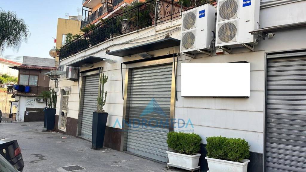 negozio in affitto a Casoria