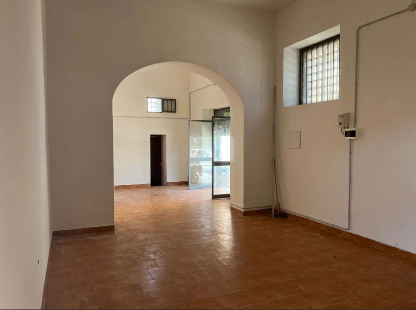negozio in affitto a Casoria