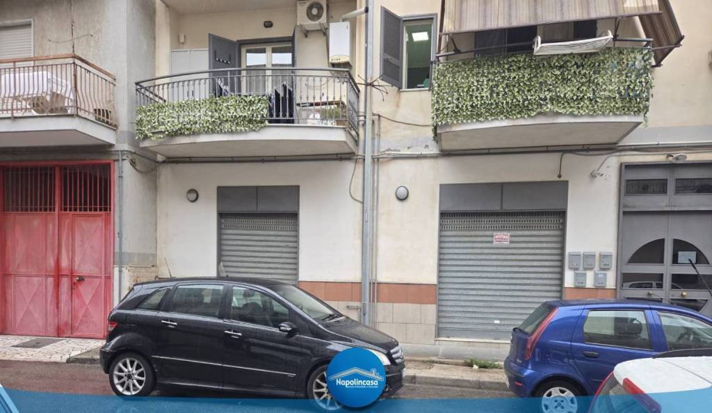 locale commerciale in affitto a Casoria