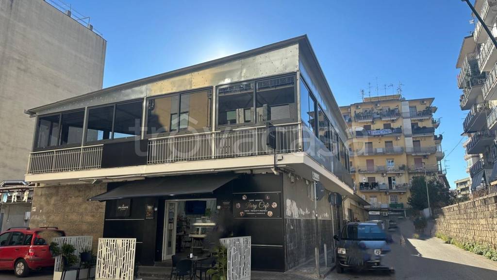 negozio in affitto a Casoria