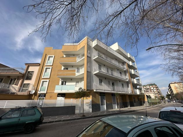 locale commerciale in affitto a Casoria