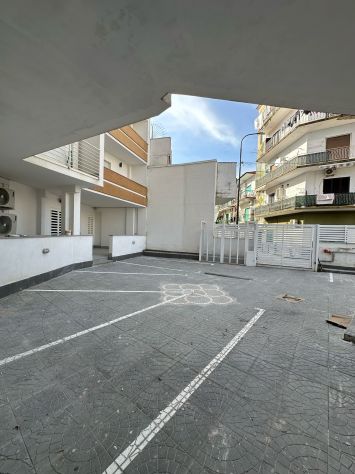 locale commerciale in affitto a Casoria