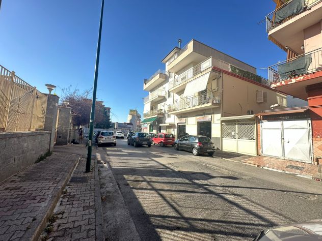 negozio in affitto a Casoria in zona Centro Storico