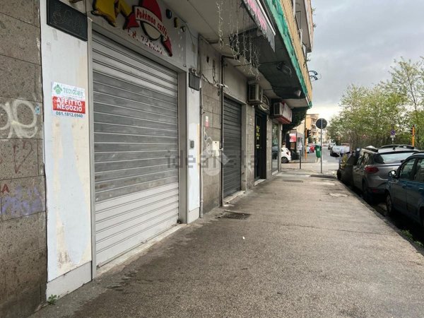 negozio in affitto a Casoria