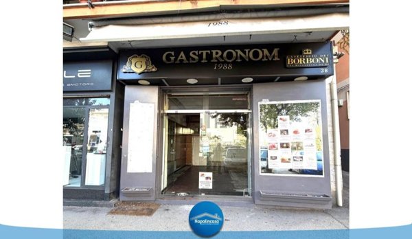 locale commerciale in affitto a Casoria