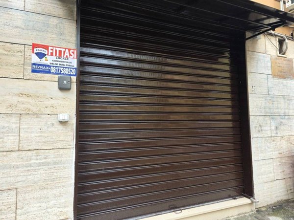 negozio in affitto a Casoria in zona Centro Storico