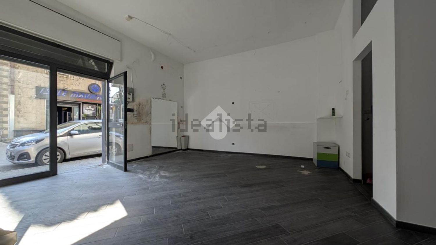 negozio in affitto a Casoria in zona Centro Storico