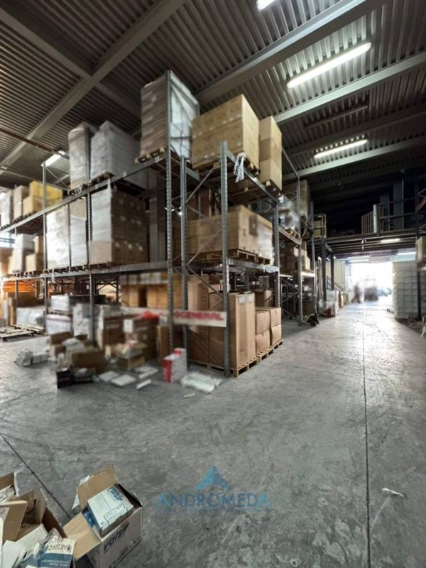 capannone in affitto a Casoria