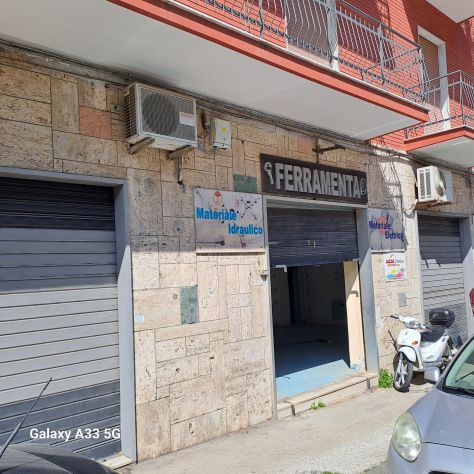 locale commerciale in affitto a Casoria in zona Centro Storico