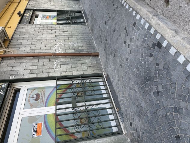 negozio in affitto a Casoria