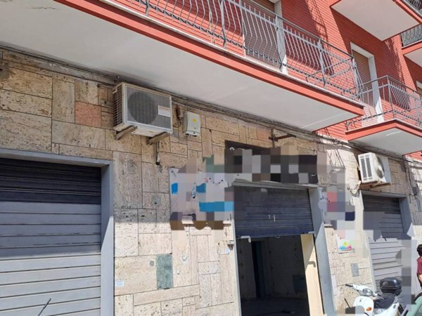 negozio in affitto a Casoria