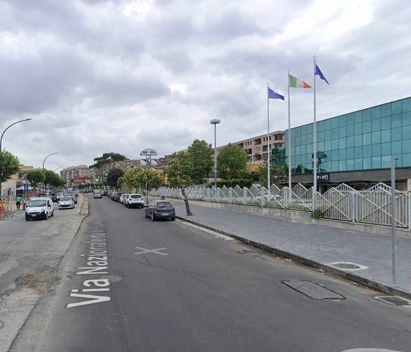 locale commerciale in affitto a Casoria