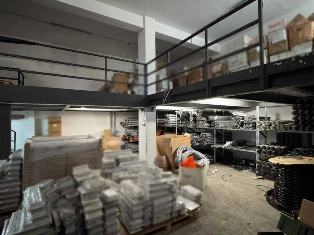 negozio in affitto a Casoria