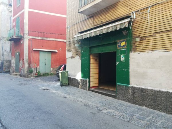 negozio in affitto a Casoria in zona Centro Storico