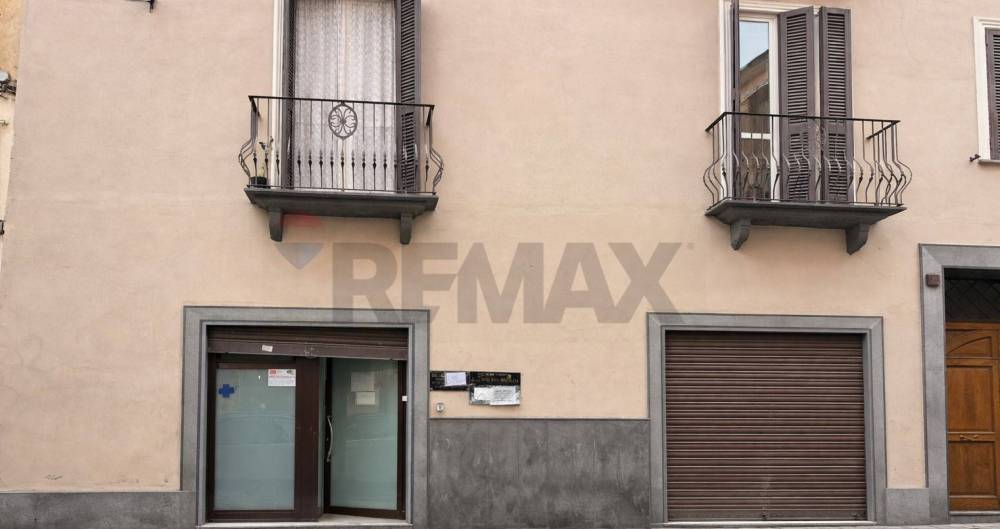 locale commerciale in affitto a Casoria in zona Centro Storico