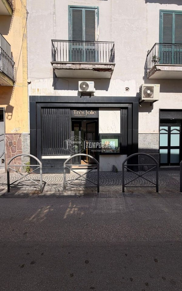 locale commerciale in affitto a Casoria in zona Centro Storico