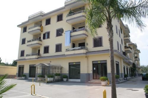 locale commerciale in affitto a Casoria