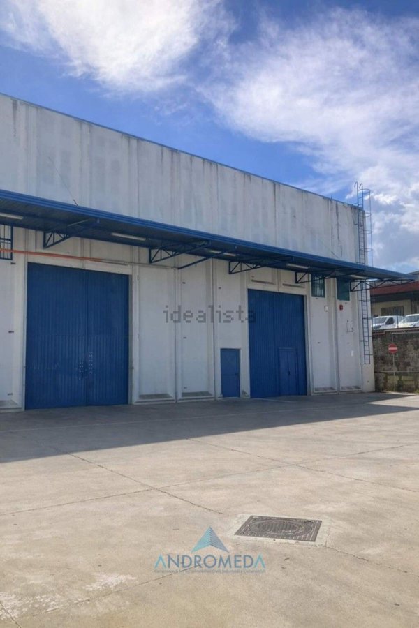 locale commerciale in affitto a Casoria