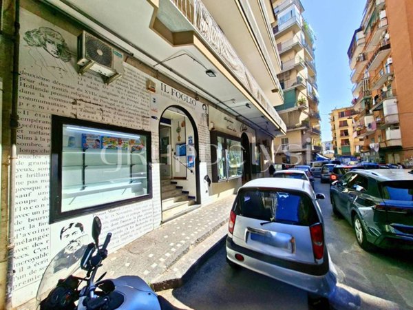negozio in affitto a Casoria in zona Centro Storico