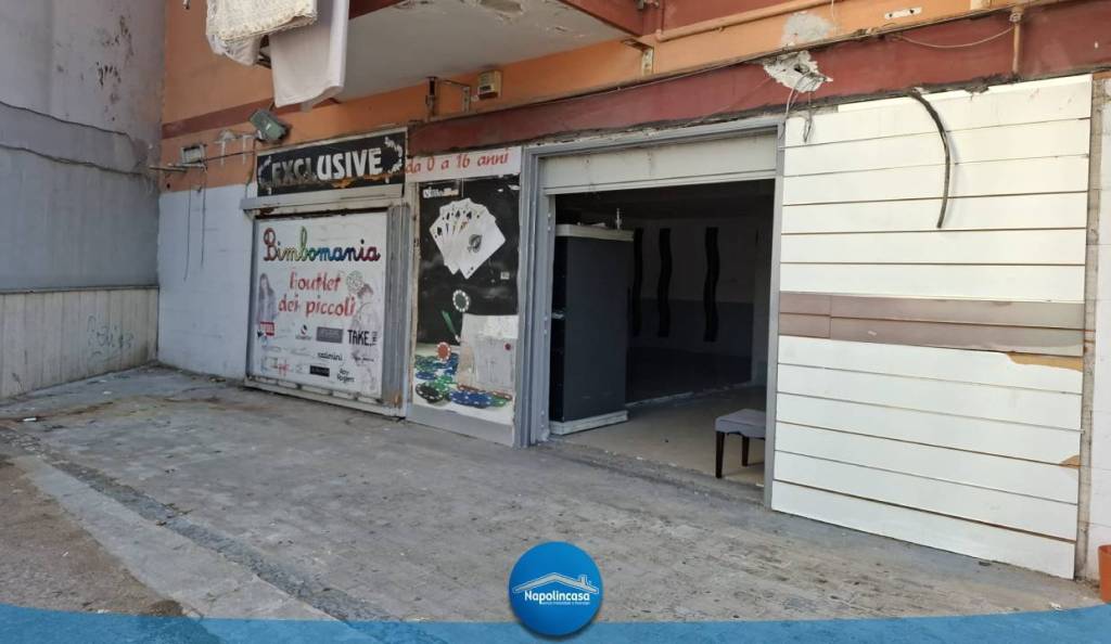 negozio in affitto a Casoria in zona Centro Storico