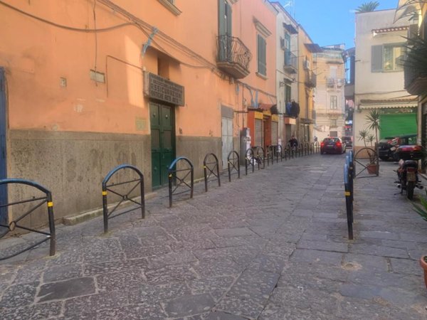 negozio in affitto a Casoria in zona Centro Storico