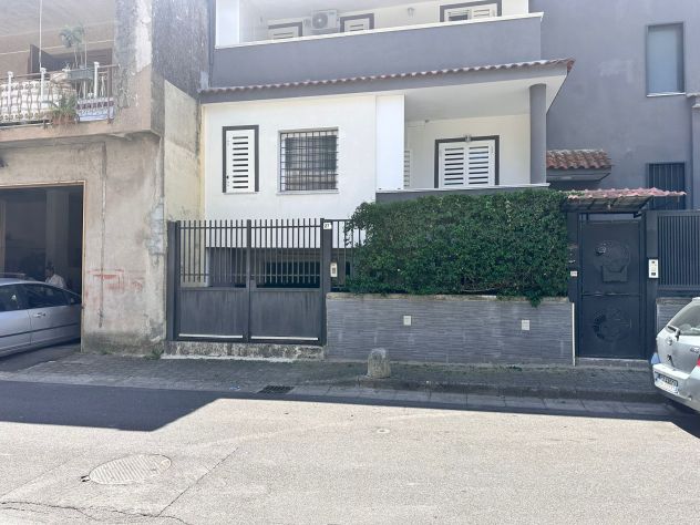 locale commerciale in affitto a Casoria