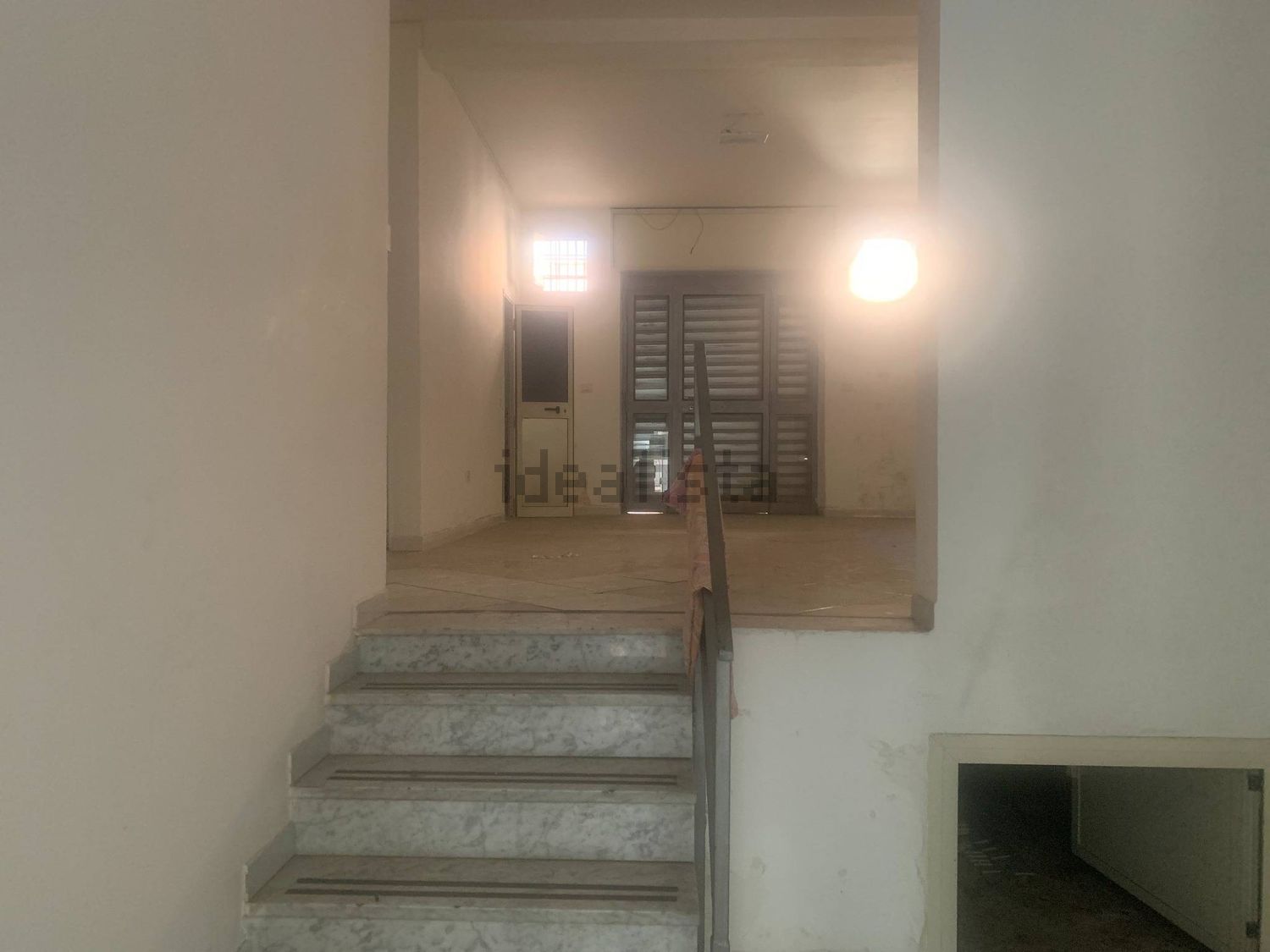 locale commerciale in affitto a Castellammare di Stabia