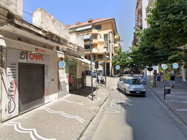 negozio in affitto a Castellammare di Stabia