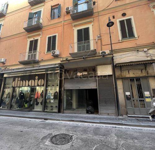 negozio in affitto a Castellammare di Stabia in zona Centro Città