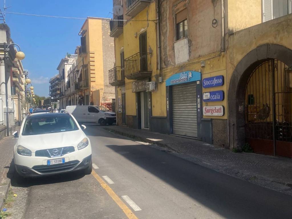 negozio in affitto a Castellammare di Stabia