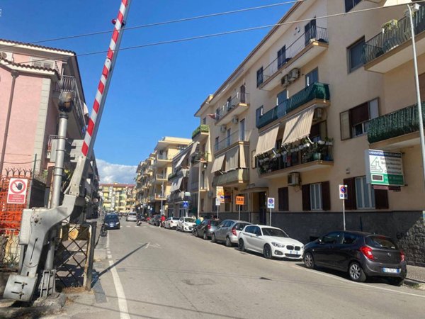 negozio in affitto a Castellammare di Stabia
