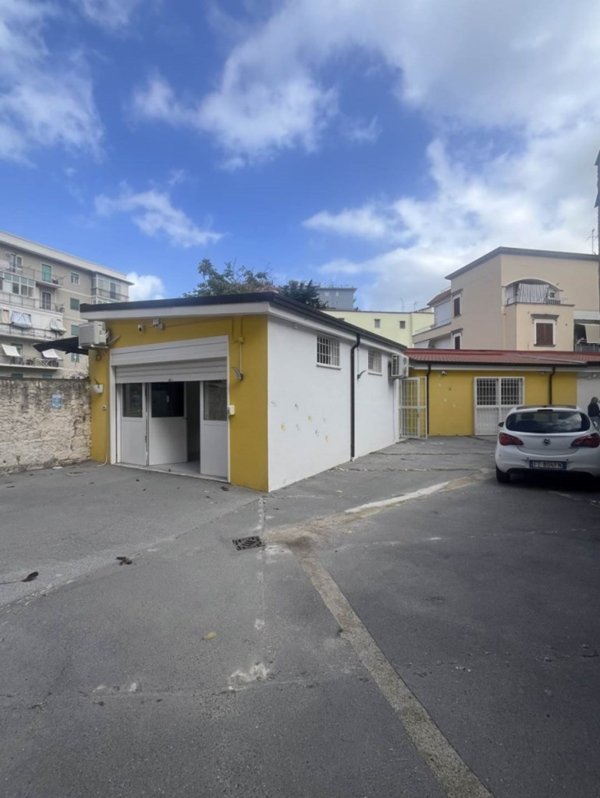 negozio in affitto a Castellammare di Stabia