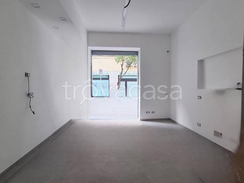 negozio in affitto a Castellammare di Stabia