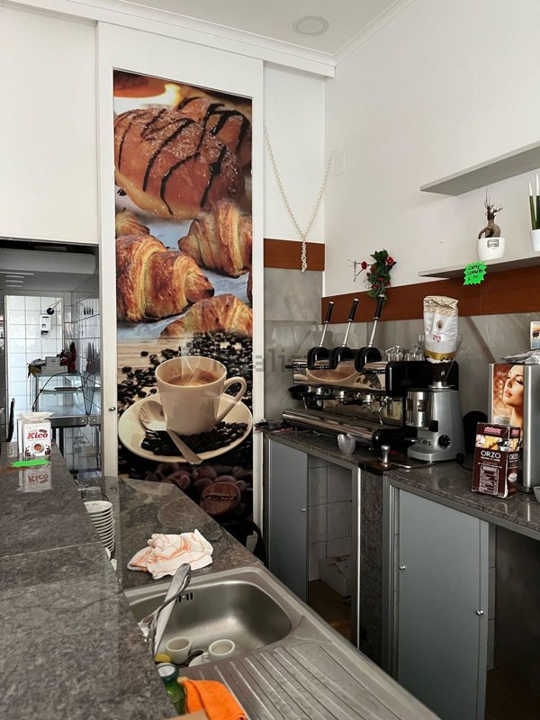 locale commerciale in affitto a Castellammare di Stabia in zona Centro Città